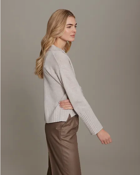 Ena Polo Hi-Low V-Neck