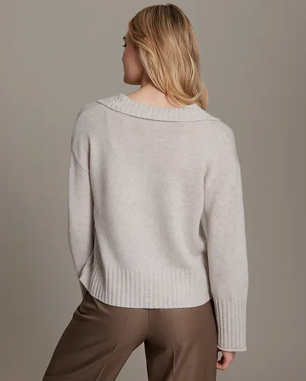 Ena Polo Hi-Low V-Neck